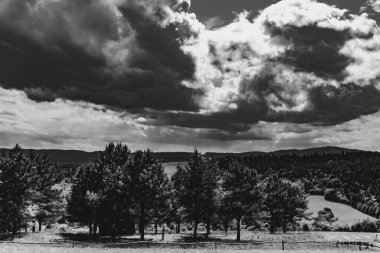 Polonya 'daki Bieszczady Dağları' ndaki Oslawa Nehri 'nde Smolnik.