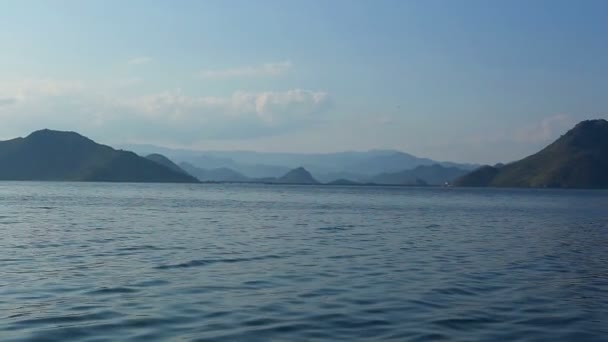 Озеро Скадар. Черногория — стоковое видео