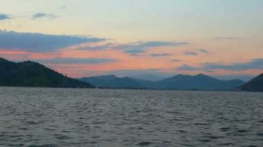 Sunset bulvarında göl İşkodra