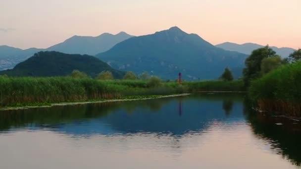 Puesta de sol en el lago Skadar — Vídeos de Stock