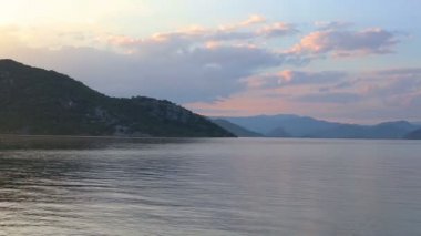 Sunset bulvarında göl İşkodra