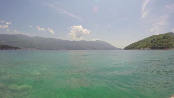 Blick auf Budva und das Meer. Montenegro — Stockvideo