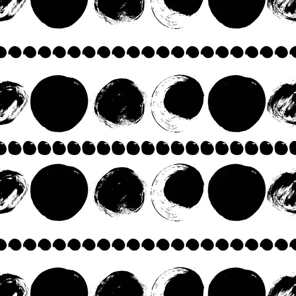 Seamless black and white pattern with circles — Stock Vector