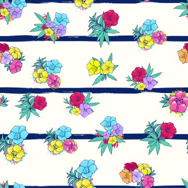 Çizgili beyaz-mavi arka plan üzerinde egzotik renkli çiçekler