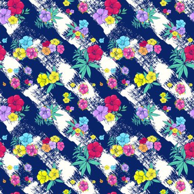 Çizgili beyaz-mavi arka plan üzerinde egzotik renkli çiçekler