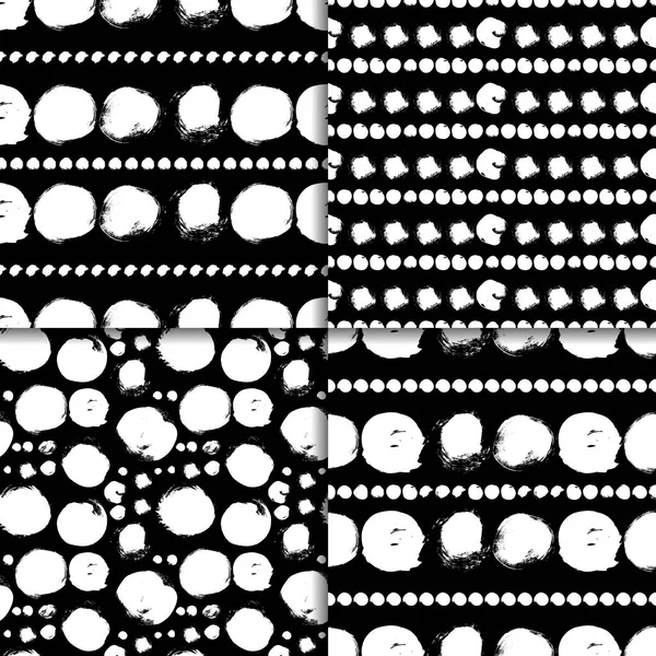 Black and white pattern set with circles — Stock Vector