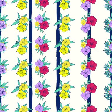 Çizgili beyaz-mavi arka plan üzerinde egzotik renkli çiçekler