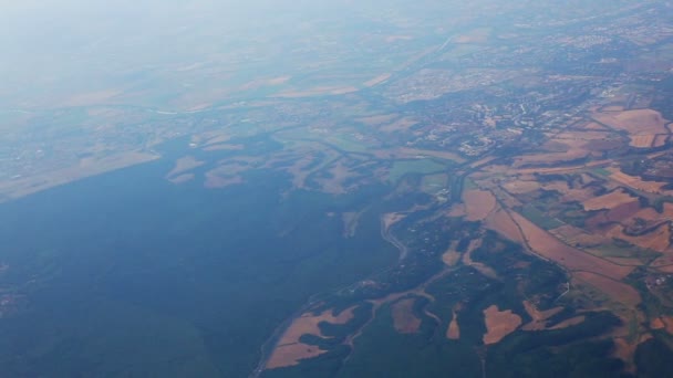 비행기 창에서 보기. 이탈리아에 항공편 — 비디오