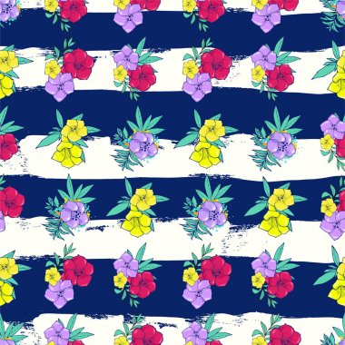 Çizgili beyaz-mavi arka plan üzerinde egzotik renkli çiçekler