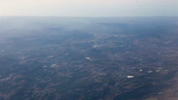 Vue Aérienne du Portugal. Vue depuis le hublot — Video