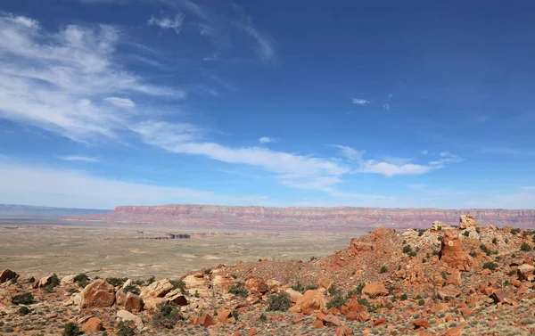Vermillion klippor vid horisonten — Stockfoto