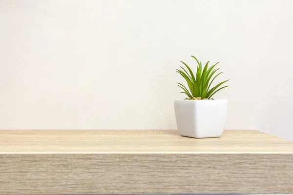 Etli boşaltmak ile kitap raf