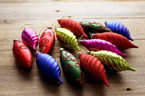 Renkli Noel baubles