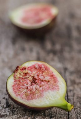 Taze organik ortak incir dilimlenmiş