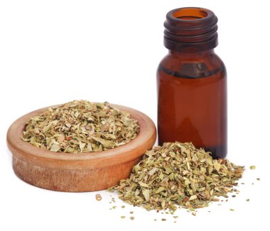 Kuru kekik ve uçucu yağ