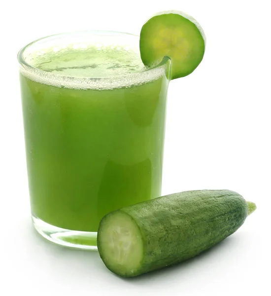 Succo fresco di cetriolo verde — Foto Stock