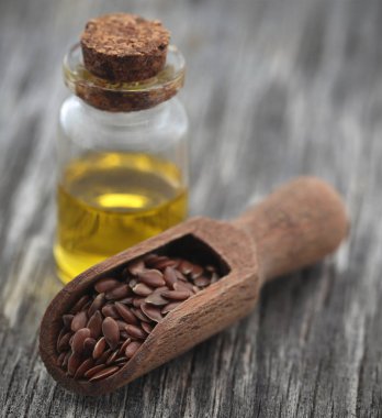 Keten tohumu yağı ile