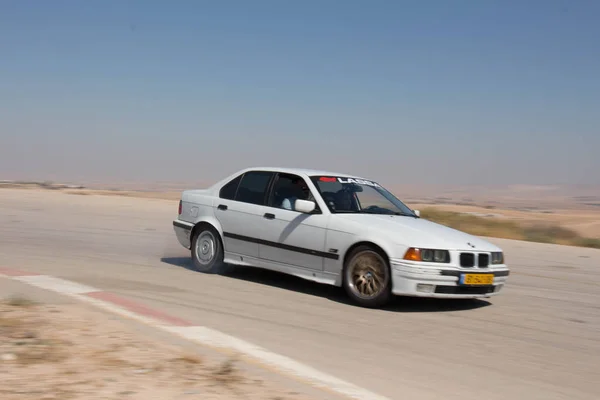 Carros Pista Corrida Nas Estradas Deserto — Fotografia de Stock