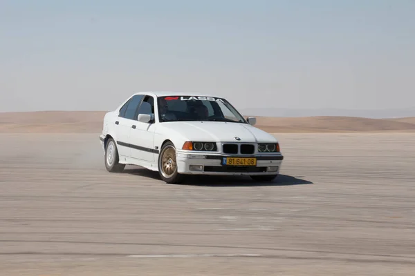 Carros Pista Corrida Nas Estradas Deserto — Fotografia de Stock