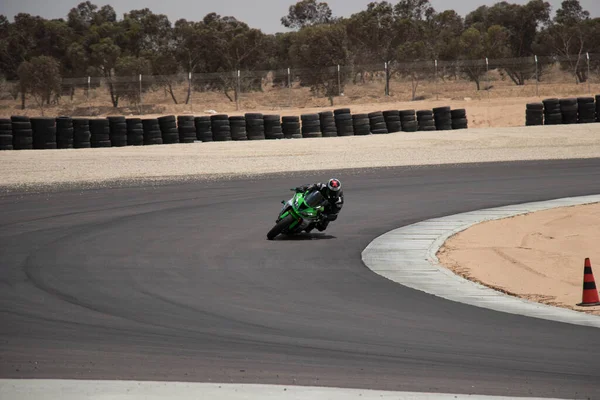 Compétition Moto Sur Une Piste Course Lors Une Journée Entraînement — Photo