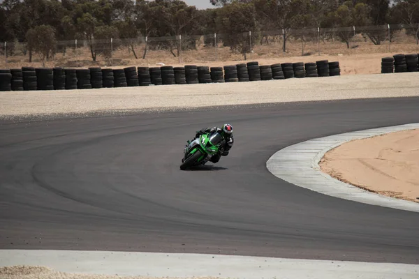 Competencia Motos Una Pista Carreras Día Entrenamiento —  Fotos de Stock