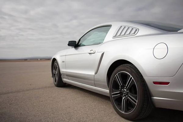 Carros Pista Corrida Nas Estradas Deserto — Fotografia de Stock