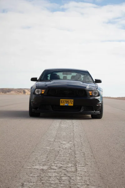 Ford Mustang Veddeløpsbanen Ørkenens Veier – stockfoto