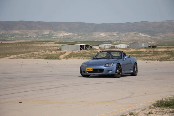 Carros Pista Corrida Nas Estradas Deserto — Fotografia de Stock