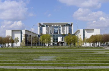 Alman Başbakanlık berlin