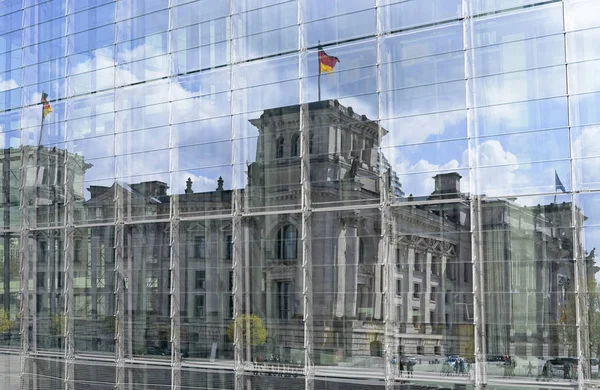 Reichstag gebouw Berlijn — Stockfoto