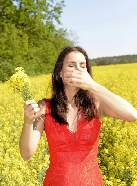 Young Woman Has Hay Fever — Stock Photo, Image