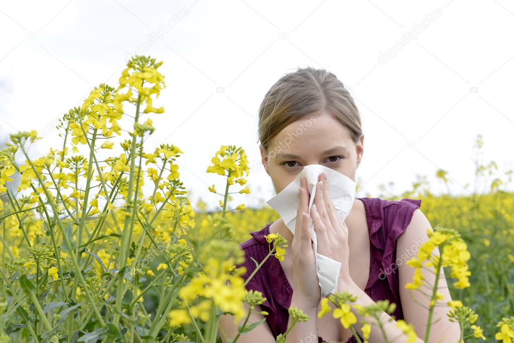  young woman   has hay fever