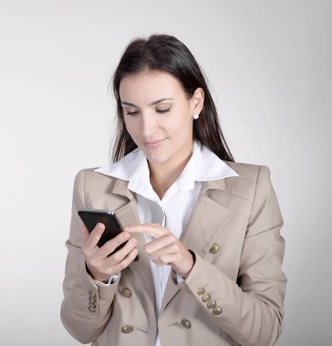  mutlu genç iş kadını ile smartphone