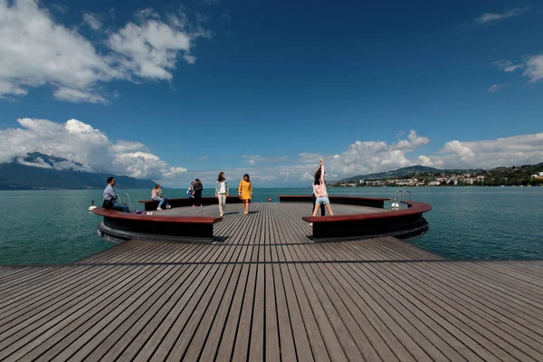 Platforma Sur Mer na Ženevské jezero — Stock fotografie