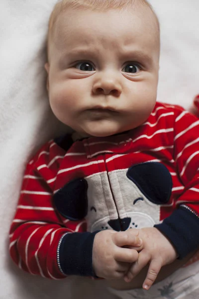 Zblízka Portrét Novorozenec Chlapeček — Stock fotografie