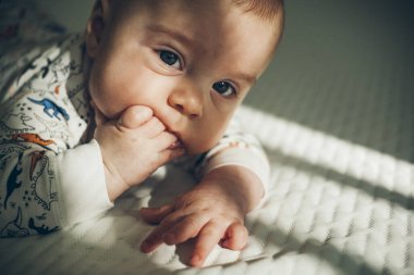 Kapan portre, yeni doğmuş bebek.