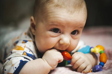 Kapan portre, yeni doğmuş bebek. 