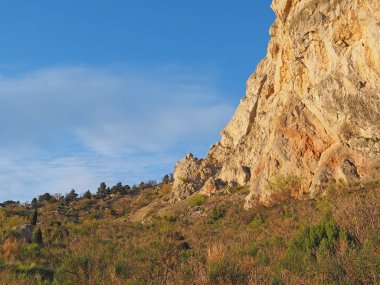 Kırım 'daki güzel dağlar. Yaz