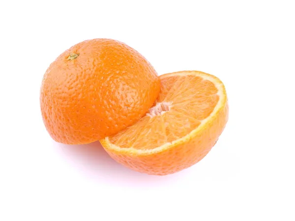 Tangerine på en vit bakgrund — Stockfoto