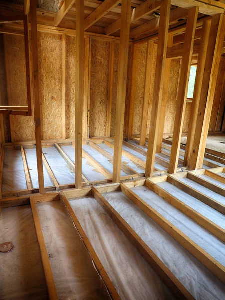 Çerçeve ev içinde döşeme