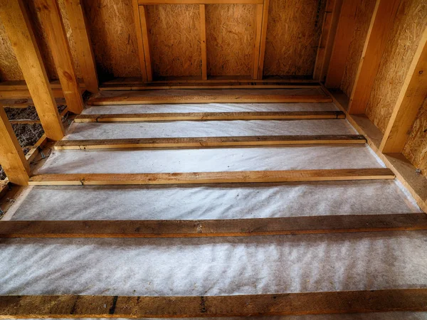 Çerçeve ev içinde döşeme