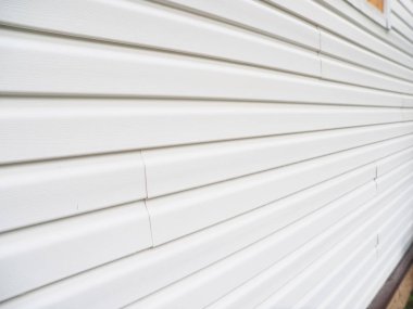 bir çerçeve evin beyaz dış cephe