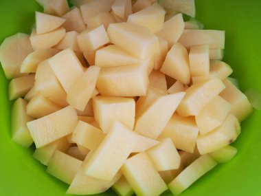 açık renkli patates