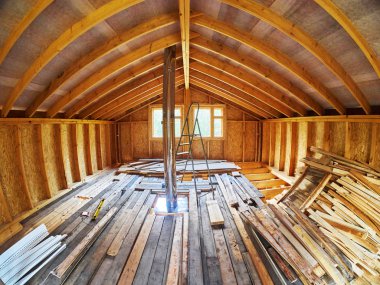 Bacanın içinde bir çerçeve ev