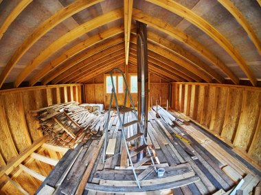 Bacanın içinde bir çerçeve ev