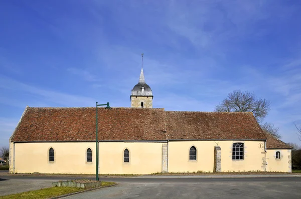 Igreja de Mieuxce aldeia na França — Fotografia de Stock