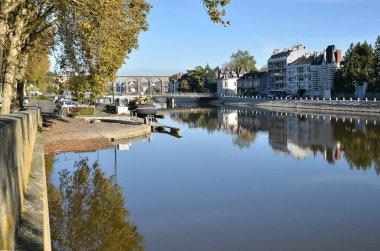 Fransa'da Laval, Mayenne Nehri