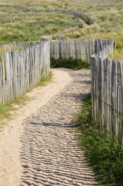 Yol Quiberon Fransa tepeleri