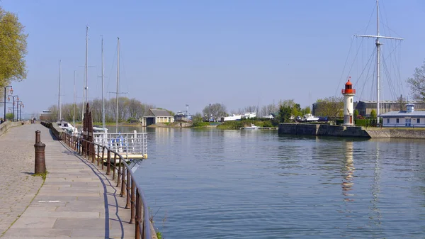 Haven van honfleur in Frankrijk — Stockfoto