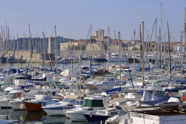 Hafen von Antibes in Frankreich — Stockfoto